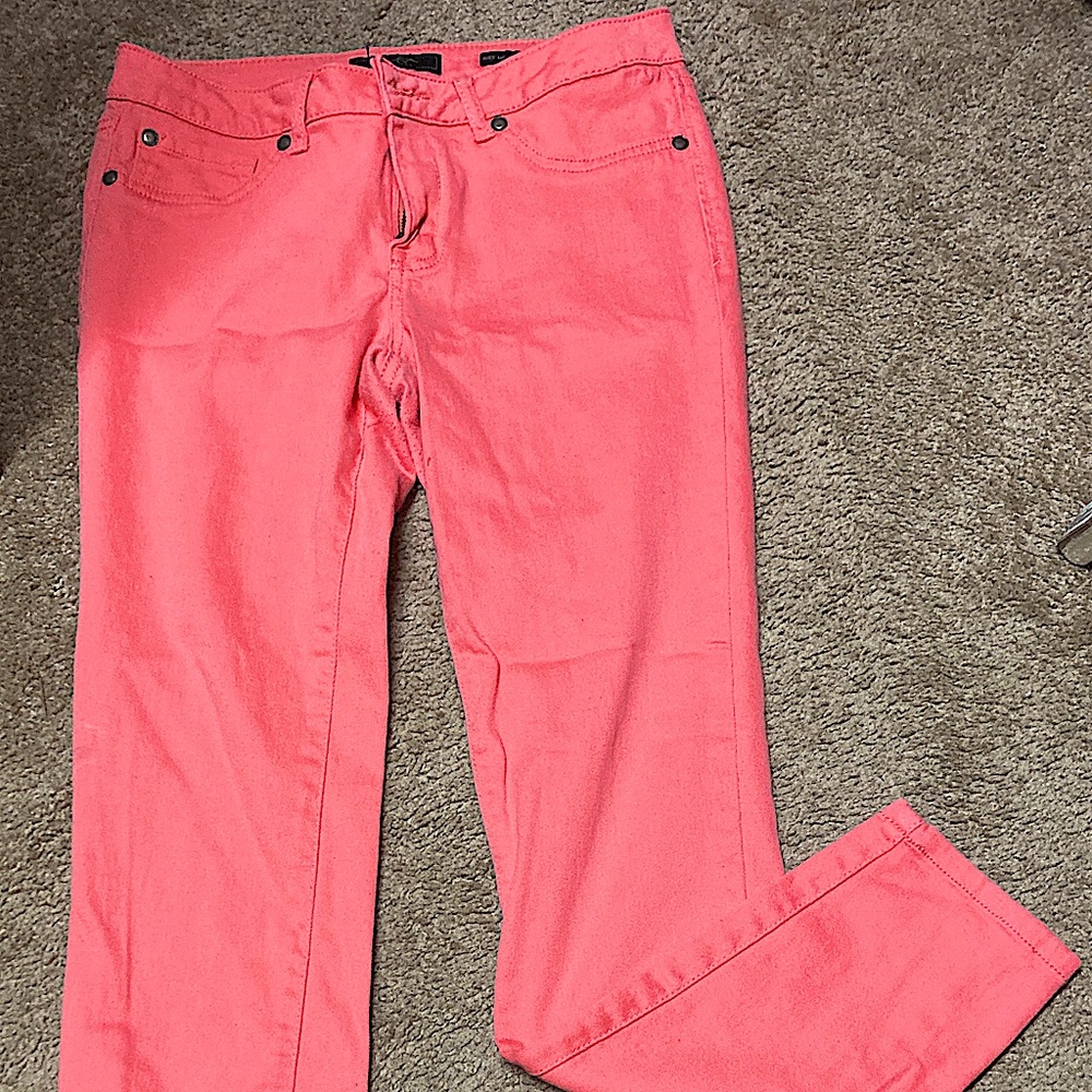 Jessica Simpson Kiss Me Ankle Skinny Jeggings.